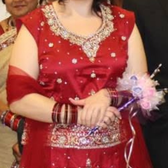 Indian Dress - Rich Red 3x piece lehenga - Picture 1 of 4